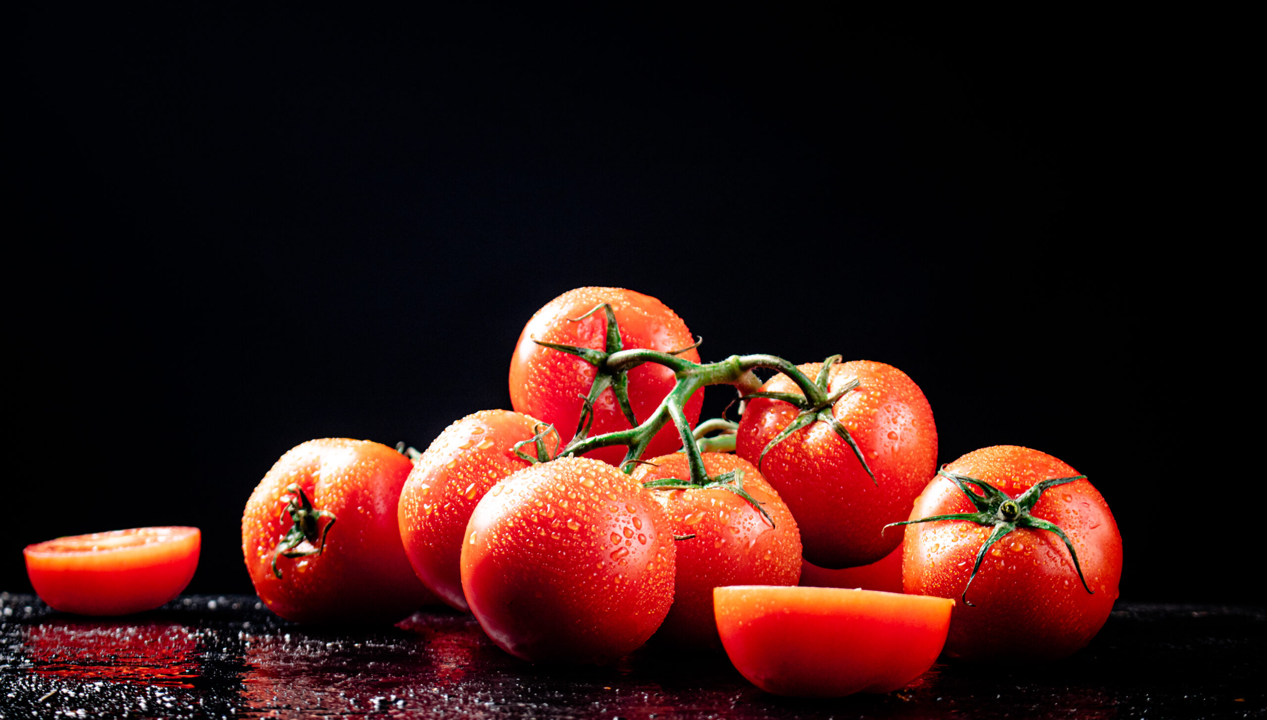 Tomaten sind natürliche Fettburner. Foto olesyaSh via Envato